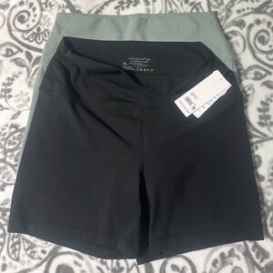Yogalicious lux 5” shorts NWT XL *two pack*